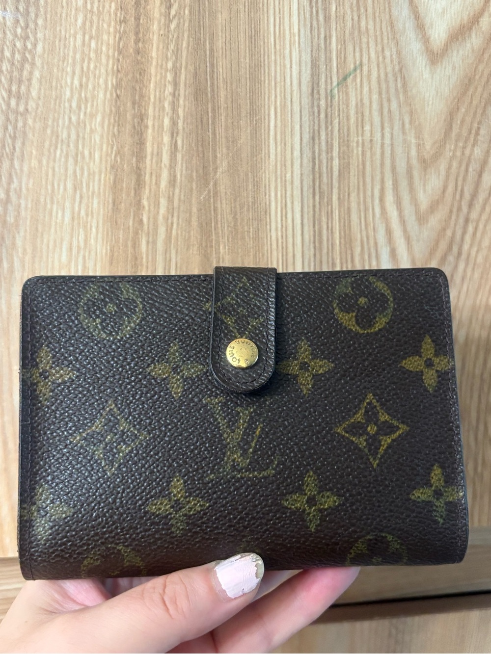 Auth Louis Vuitton monogram kisslock wallet